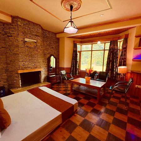 Woods Villa- A Luxury Mountains View Cottages 마날리 외부 사진