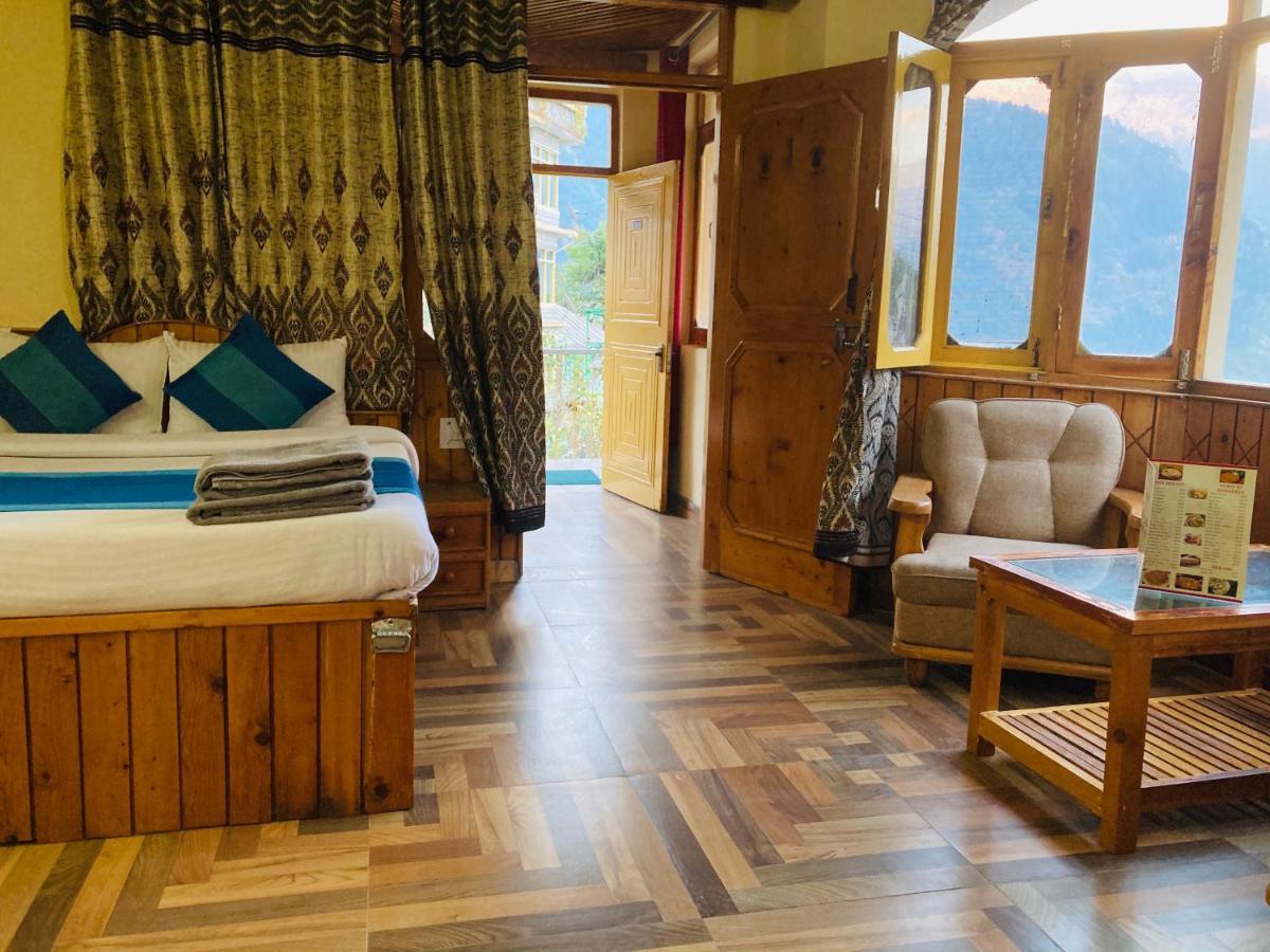 Woods Villa- A Luxury Mountains View Cottages 마날리 외부 사진