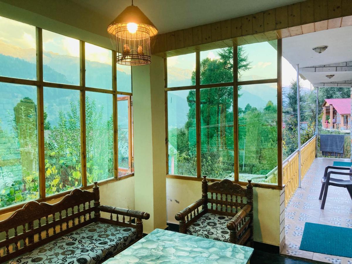 Woods Villa- A Luxury Mountains View Cottages 마날리 외부 사진