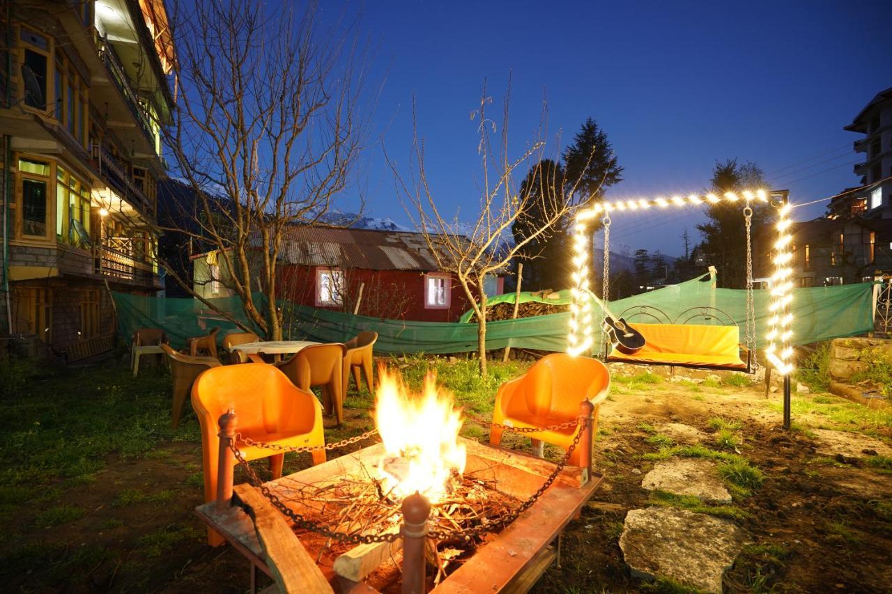 Woods Villa- A Luxury Mountains View Cottages 마날리 외부 사진