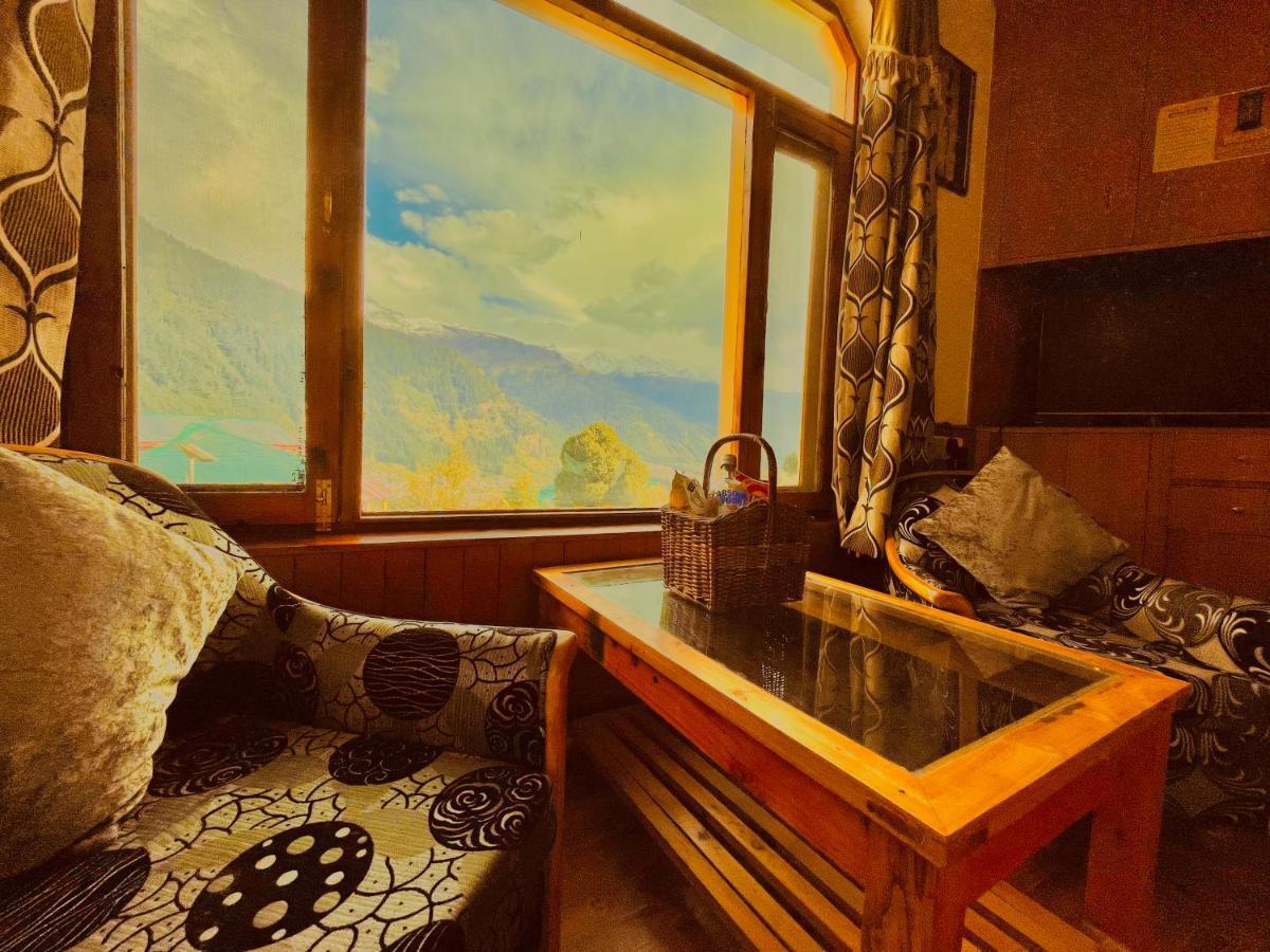 Woods Villa- A Luxury Mountains View Cottages 마날리 외부 사진