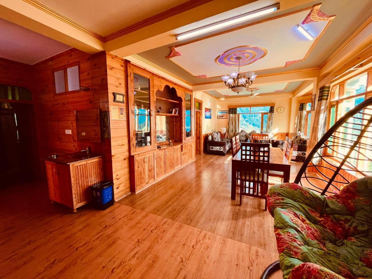 Woods Villa- A Luxury Mountains View Cottages 마날리 외부 사진