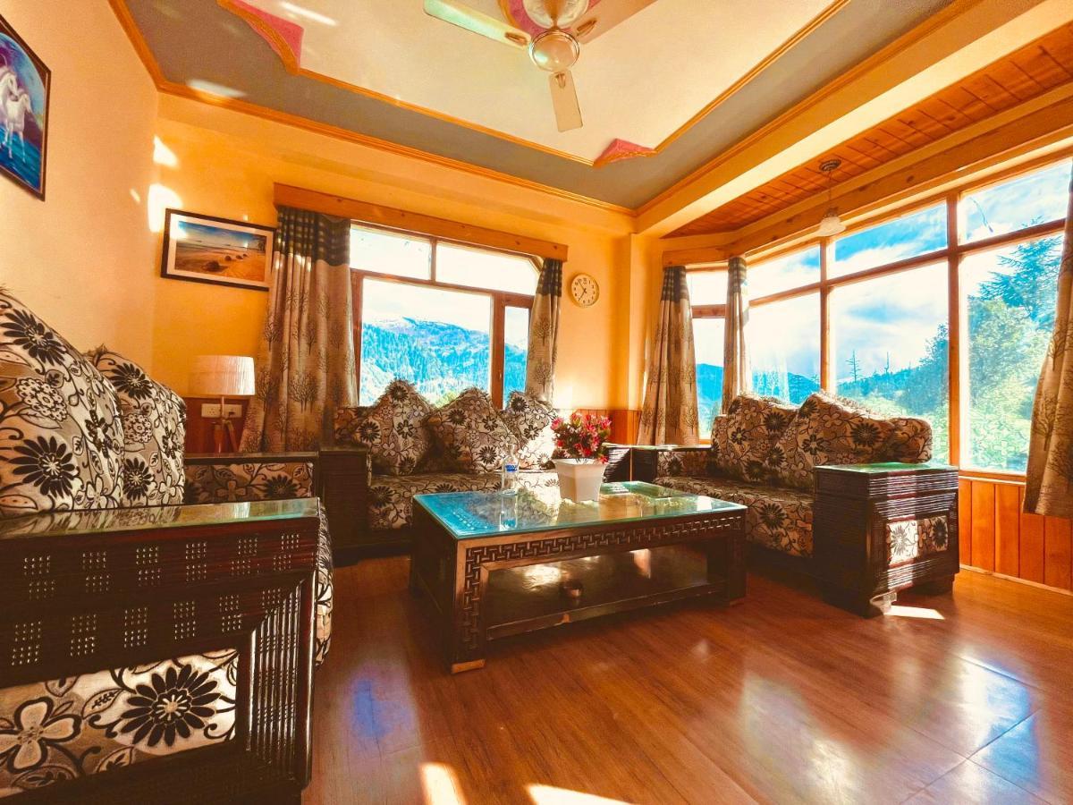 Woods Villa- A Luxury Mountains View Cottages 마날리 외부 사진