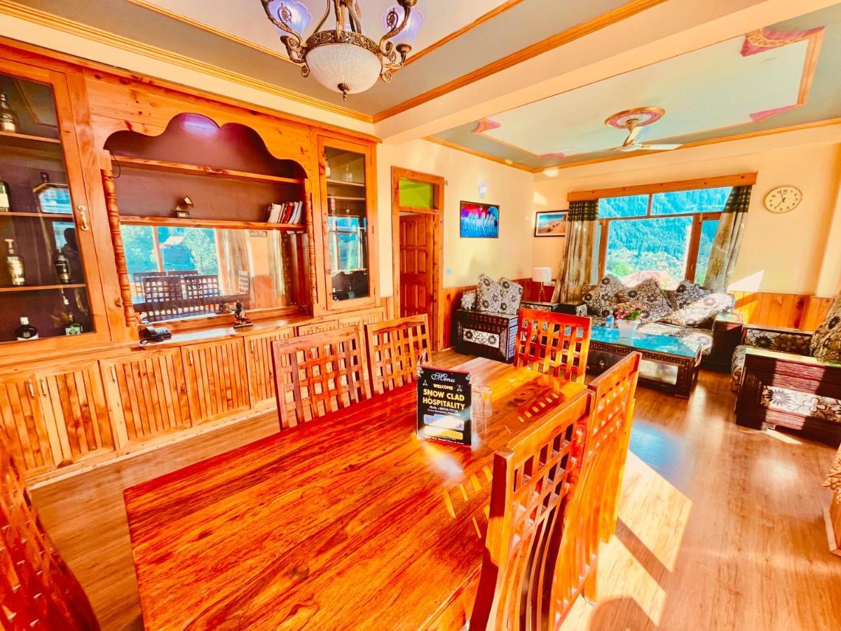 Woods Villa- A Luxury Mountains View Cottages 마날리 외부 사진