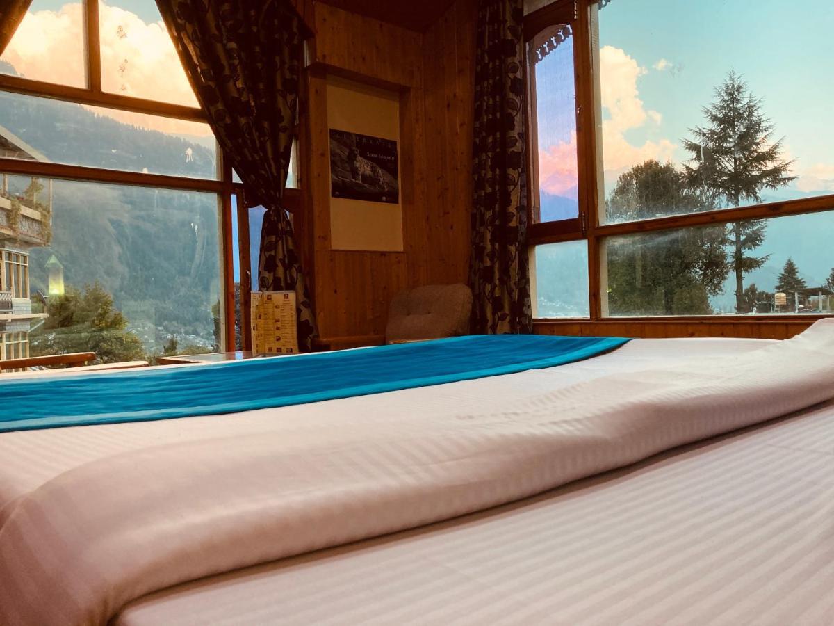 Woods Villa- A Luxury Mountains View Cottages 마날리 외부 사진