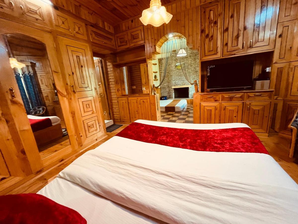 Woods Villa- A Luxury Mountains View Cottages 마날리 외부 사진